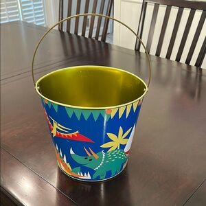 Dinosaur Metal Basket with Handle - great for a kids party!
